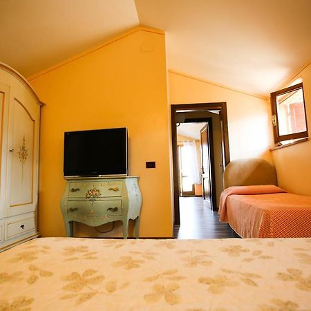 Hotel Benedetti Campello sul Clitunno Extérieur photo